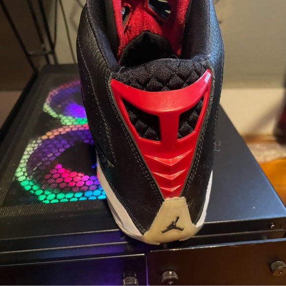 Jordan’s size 7y - Picture 3 of 3